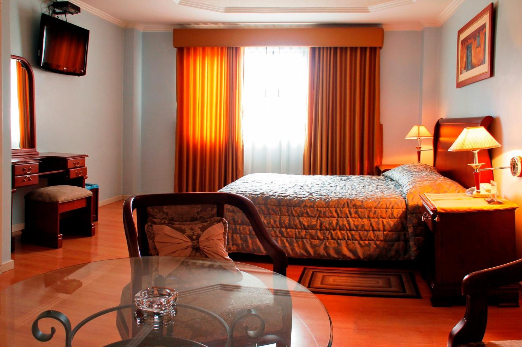 Hotel Yanuncay กูเอ็งกา ห้อง รูปภาพ